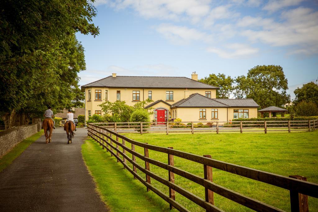 Cahergal Farmhouse B&B Newmarket-on-Fergus Exterior photo